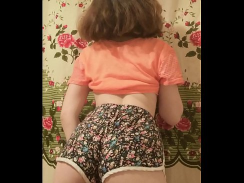 ❤️ Sexy jonge babe die haar short uittrekt voor de camera ❤️❌ Homemade porno at us