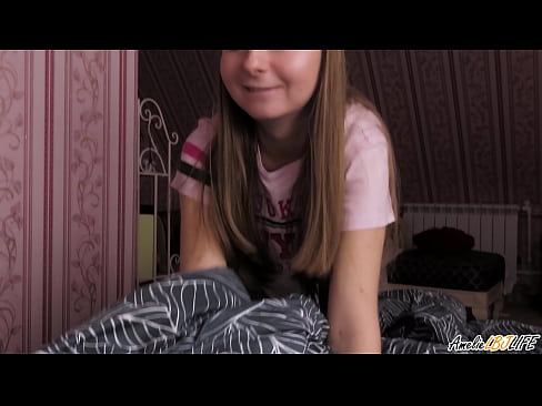 ❤️ Blondie zuigt haar BFF's diep en krijgt Cum in haar mond ❤️❌ Homemade porno at us